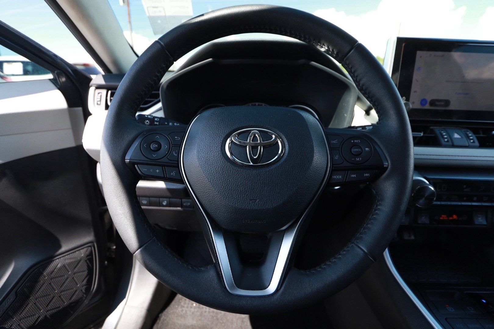 Used 2024 Toyota RAV4 XLE Premium w/ Weather Package FWD image 10