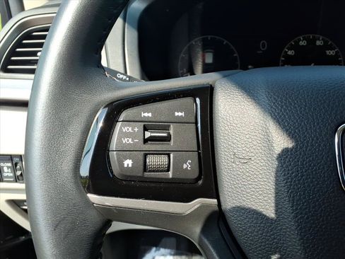 Used 2025 Honda Odyssey EX-L image 14