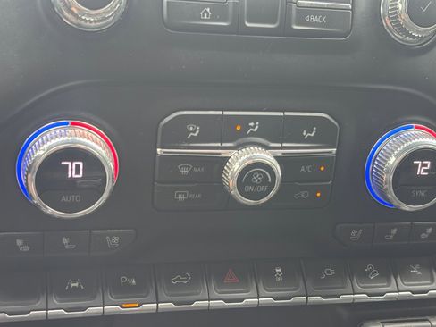 Used 2022 GMC Sierra 1500 Denali w/ Denali Premium Package image 4