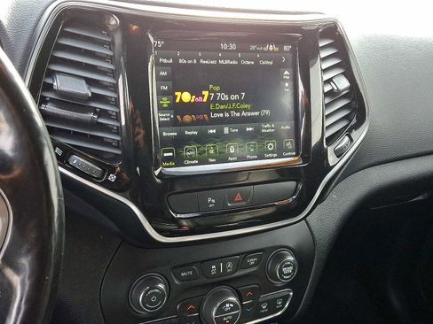 Used 2020 Jeep Cherokee High Altitude image 18