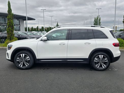 New 2026 Mercedes-Benz GLB 250 4MATIC image 3