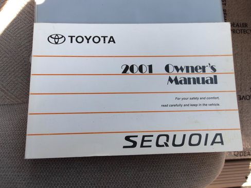 Used 2001 Toyota Sequoia SR5 AWD/4WD image 25