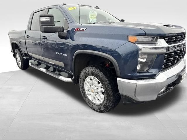 Used 2022 Chevrolet Silverado 3500 LT w/ Convenience Package AWD/4WD image 9