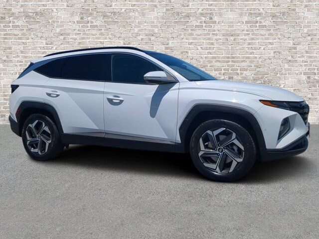 Used 2023 Hyundai Tucson Limited w/ Cargo Package AWD/4WD image 1