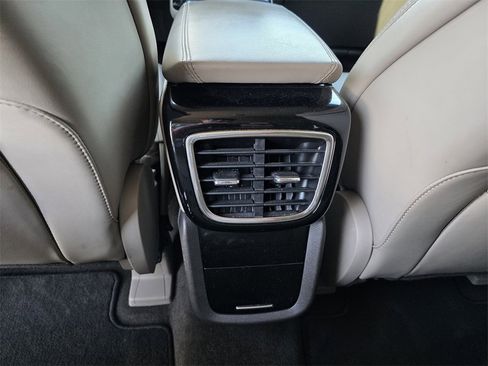 Used 2021 Lincoln Nautilus Standard w/ Equipment Group 101A image 16