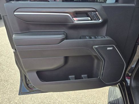 Used 2023 GMC Sierra 1500 SLT w/ SLT Premium Plus Package AWD/4WD image 23