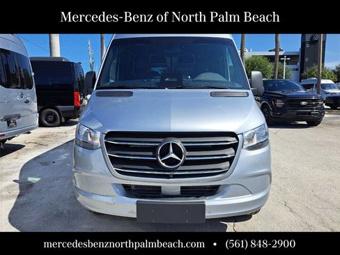 New 2025 Mercedes-Benz Sprinter 2500 image 8
