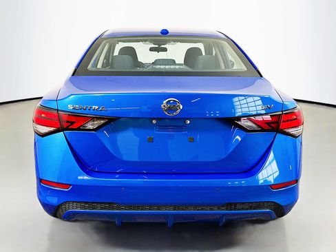 Used 2023 Nissan Sentra SV image 6