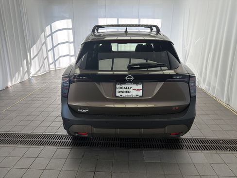 New 2026 Nissan Kicks SR w/ Cold Weather Package image 6