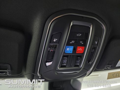 New 2026 Jeep Grand Cherokee Altitude image 34