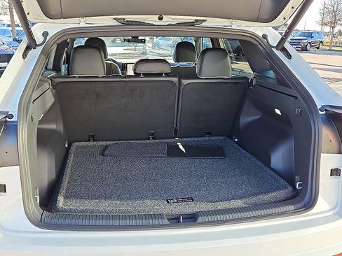 New 2026 Volkswagen Atlas Cross Sport SEL Premium R-Line image 7