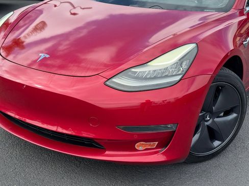 Used 2019 Tesla Model 3 Standard Range Plus image 3