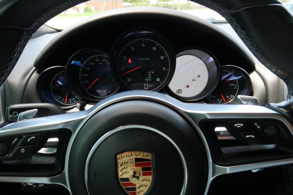 Used 2017 Porsche Cayenne AWD/4WD image 15