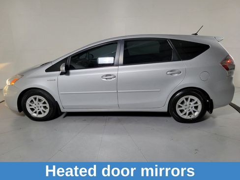 Used 2014 Toyota Prius V Three image 8