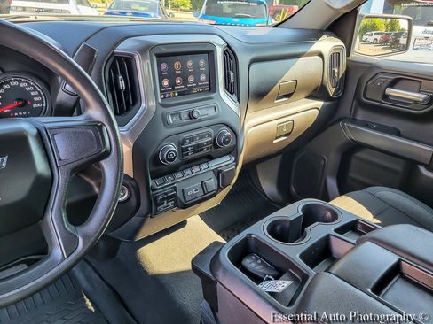 Used 2024 Chevrolet Silverado 1500 Custom AWD/4WD image 22