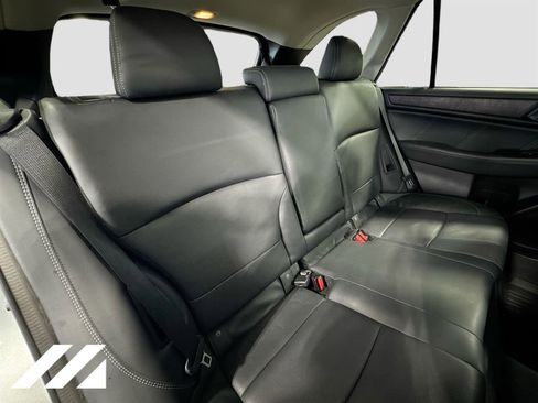 Used 2019 Subaru Outback 3.6R Limited image 31