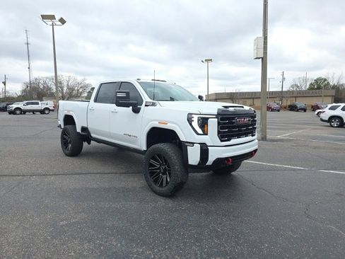 Used 2024 GMC Sierra 2500 AT4 w/ AT4 Premium Plus Package image 1