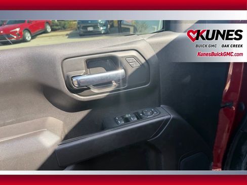 Used 2022 Chevrolet Silverado 1500 Custom w/ LPO, Blackout Package AWD/4WD image 4