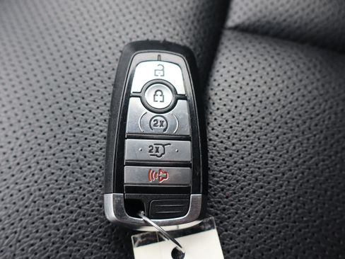 Used 2021 Ford Expedition XLT AWD/4WD image 35