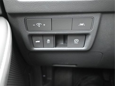 Used 2020 Hyundai Sonata Limited image 17