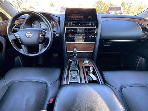 Used 2023 Nissan Armada SL w/ Captain's Chairs Package image 18