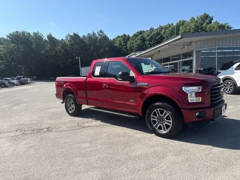 Used 2015 Ford F150 XLT w/ Equipment Group 302A Luxury AWD/4WD image 13