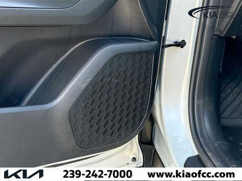 New 2027 Kia Telluride S image 24