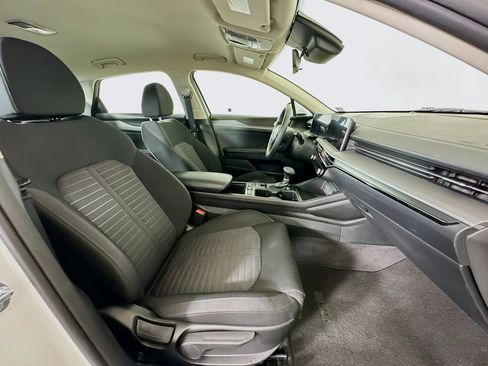 Used 2025 Kia K5 LXS image 30