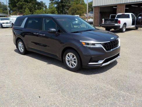Used 2022 Kia Carnival LX FWD image 7