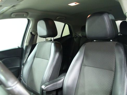 Used 2019 Buick Encore Preferred AWD/4WD image 6