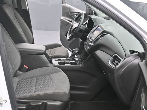 Used 2023 Chevrolet Equinox LT AWD/4WD image 11