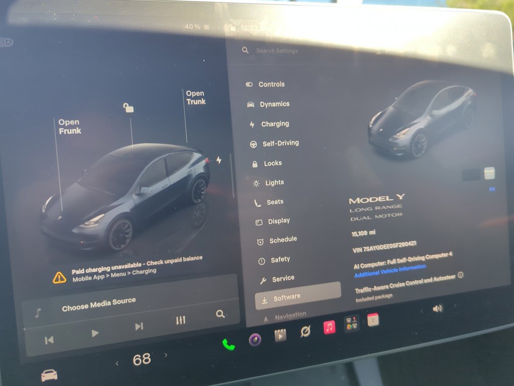 Used 2025 Tesla Model Y Long Range AWD/4WD image 12