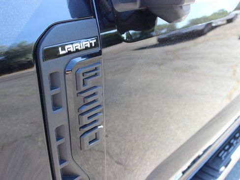 Used 2025 Ford F350 Lariat w/ Lariat Ultimate Package AWD/4WD image 2