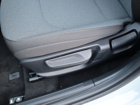 New 2025 Kia K4 LXS image 23