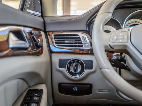 Used 2014 Mercedes-Benz CLS 550 4MATIC image 26