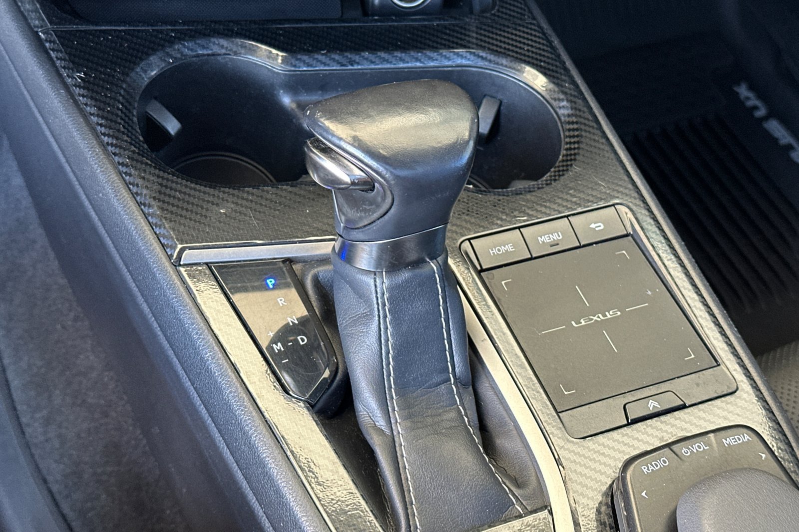 Used 2019 Lexus UX 200 w/ Premium Package FWD image 24