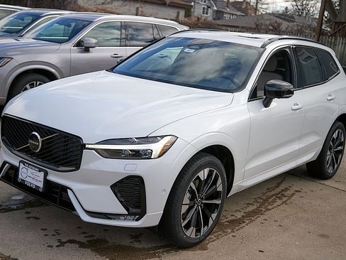 New 2026 Volvo XC60 B5 Plus w/ Protection Package Premier image 6