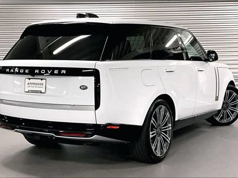 Used 2023 Land Rover Range Rover Autobiography AWD/4WD image 13