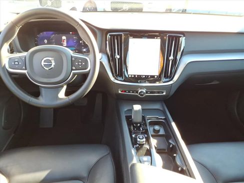 Certified 2025 Volvo S60 B5 Core image 13