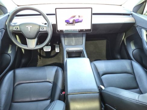 Used 2022 Tesla Model Y Performance AWD/4WD image 7