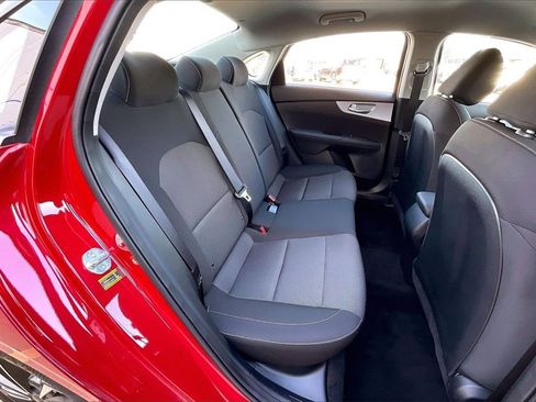 Certified 2024 Kia Forte LXS w/ LXS Technology Package image 25