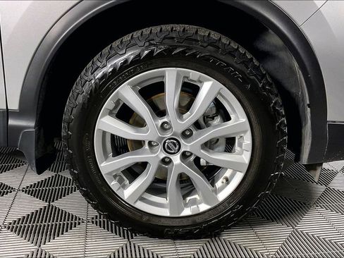 Used 2022 Nissan Rogue Sport S image 11