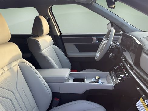 Used 2026 Hyundai Santa Fe SEL image 32