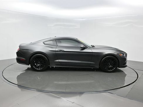 Used 2017 Ford Mustang GT Premium w/ GT Performance Package RWD image 7