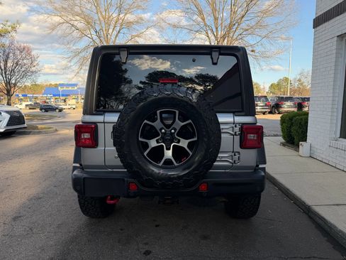 Used 2018 Jeep Wrangler Unlimited Rubicon image 6