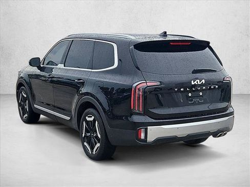 Used 2023 Kia Telluride EX FWD image 7