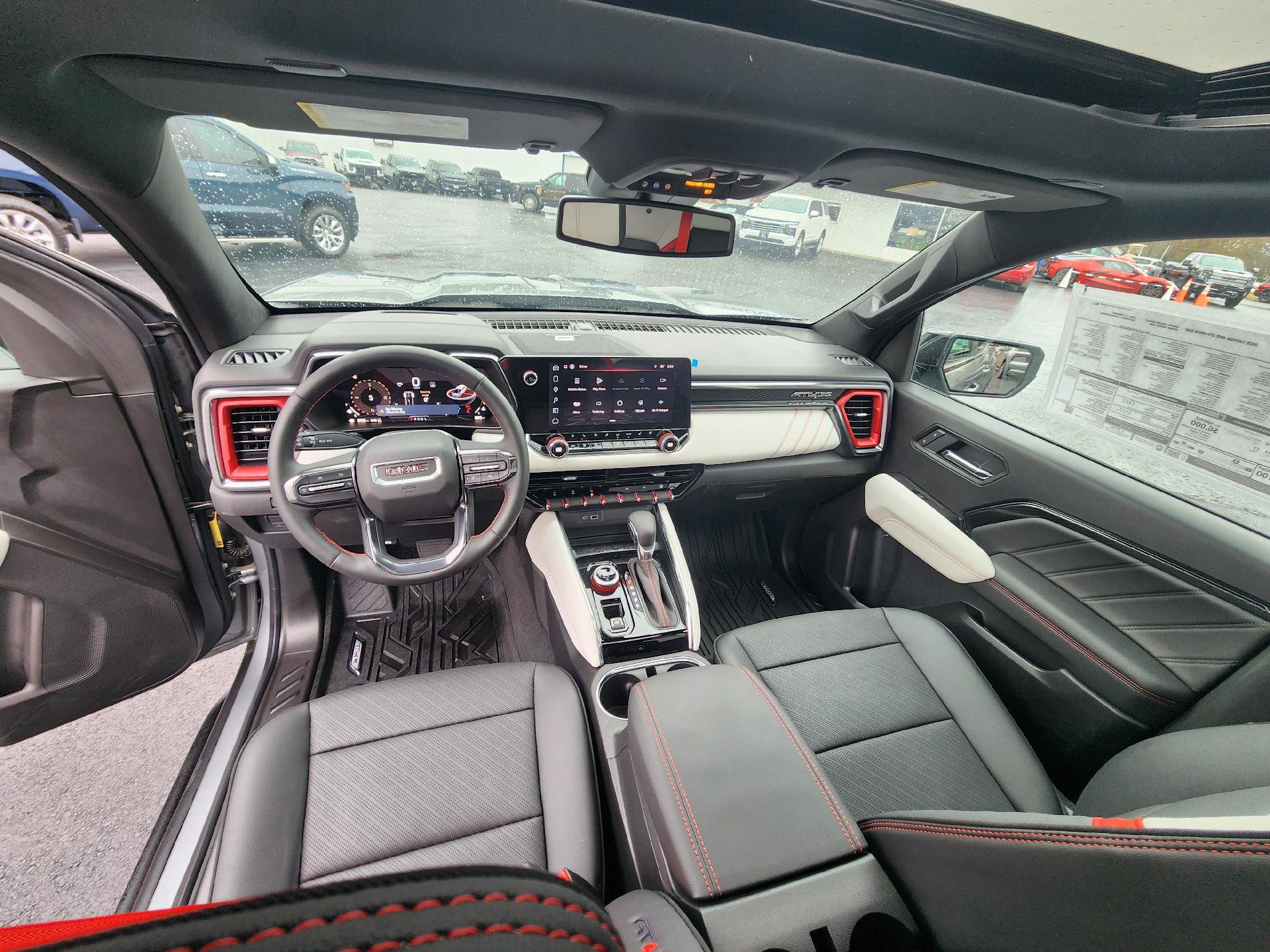 Used 2025 GMC Canyon AT4 w/ AT4X Package AWD/4WD image 12