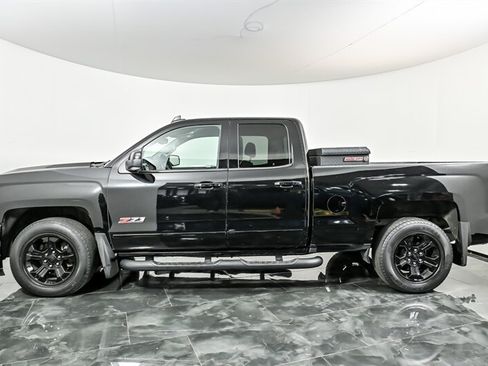 Used 2019 Chevrolet Silverado 1500 LT w/ All Star Edition AWD/4WD image 6