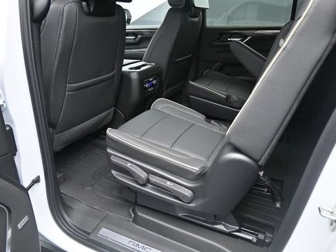 New 2026 GMC Yukon XL Elevation w/ Elevation Premium Package AWD/4WD image 14