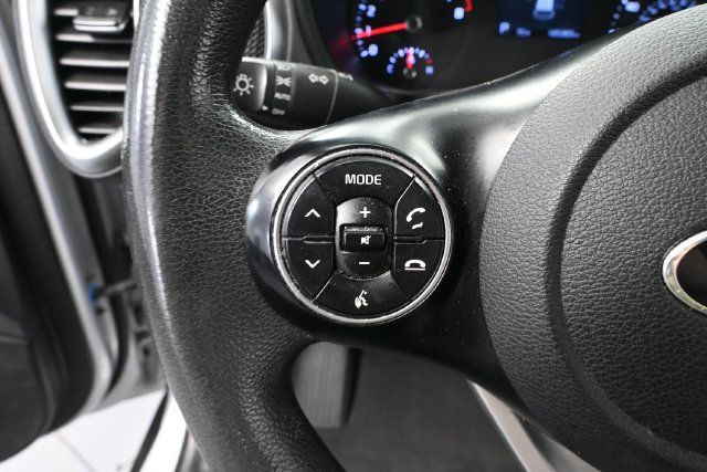Used 2020 Kia Soul LX FWD image 20